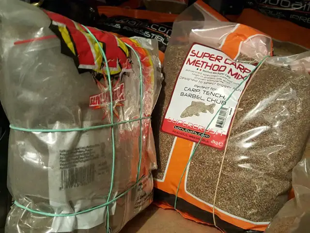 Najlepsze pojemniki na zanętę – uniknij błędów przy wyborze