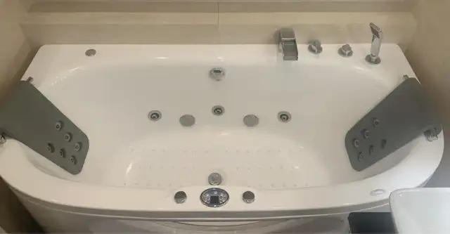 Luksusowe wanny z hydromasażem Victory Spa - poznaj modele i ceny