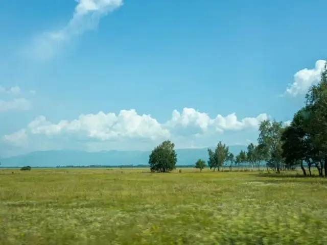 Czy rolnik może wybudować dom na działce rolnej? Sprawdź zasady