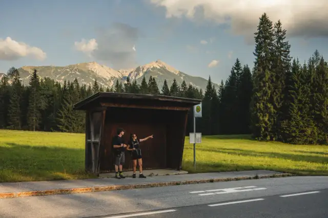 Gdzie w góry bez samochodu? Odkryj najlepsze trasy i połączenia