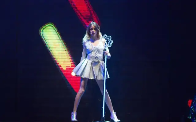 Ile trwa koncert Tini (Violetty)? Show (90 min) i cały wieczór!