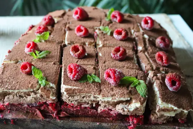 Przepis na ciasto cappuccino, które zachwyci Twoich gości i smakoszy