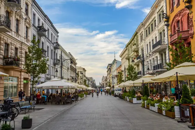 Łódź: Co zwiedzić? Przewodnik po atrakcjach i ikonach miasta