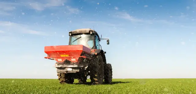 Jakie nawozy pod zboża: Wybierz najlepsze dla zdrowych plonów