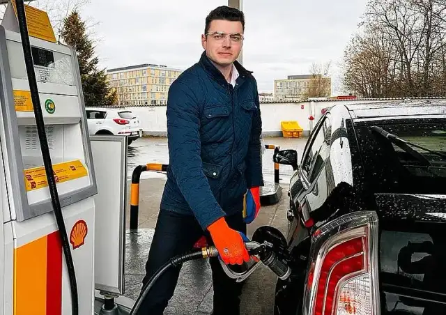 Jak tankować CNG: proste kroki i bezpieczeństwo, które musisz znać