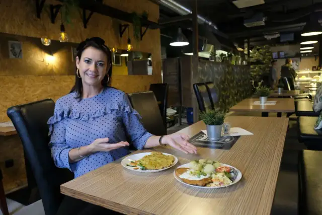 Co zjeść w Toruniu? Odkryj najlepsze lokalne smaki i restauracje