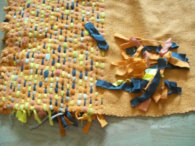 Dywanik ze starych koszulek: DIY krok po kroku 4 proste metody