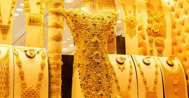 Czy warto kupić złoto w Dubaju? Ceny, formalności, opłacalność