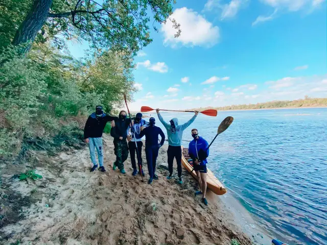 Ile dni na spływ kajakiem Wisłą? Planuj przygodę!