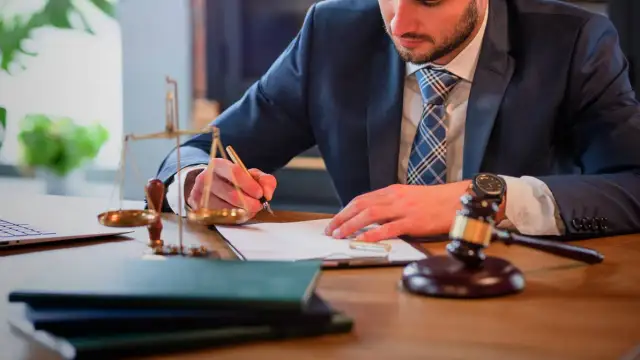 Ile kosztuje porada prawna w Sieradzu? Sprawdź ceny i stawki