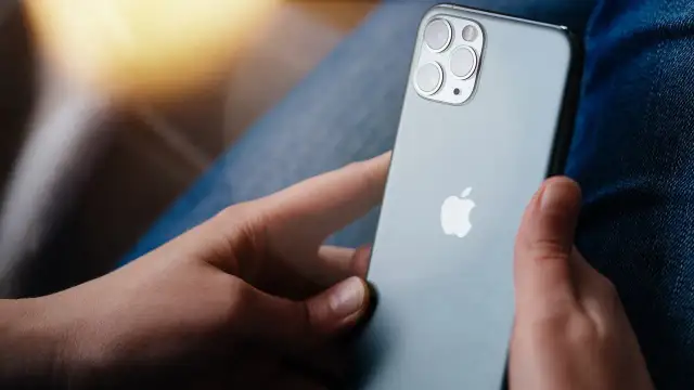 Jaki aparat ma iPhone 15? Odkryj jego niesamowite możliwości fotograficzne