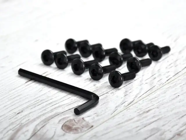 Jak złożyć krzesło? Szybki montaż i rozwiązania najczęstszych problemów.