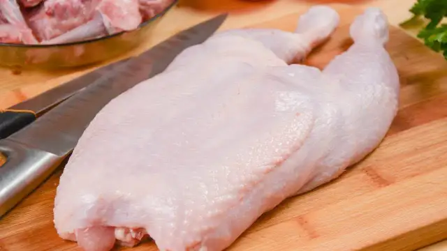 Jak wyjąć kości z kurczaka? Trybowanie krok po kroku. Sekret szefa!