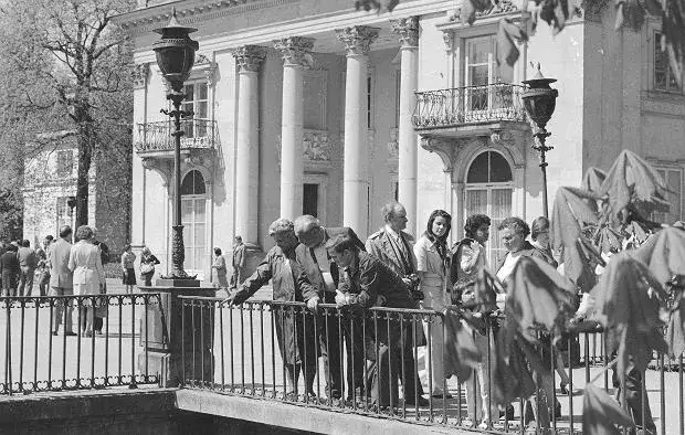 W którym roku powstały Łazienki Królewskie? Odkryj ich historię