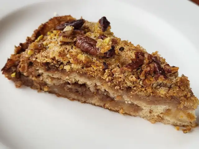 Sekret szarlotki sypanej z kaszą manną: Bez zakalca, zawsze chrupiąca!