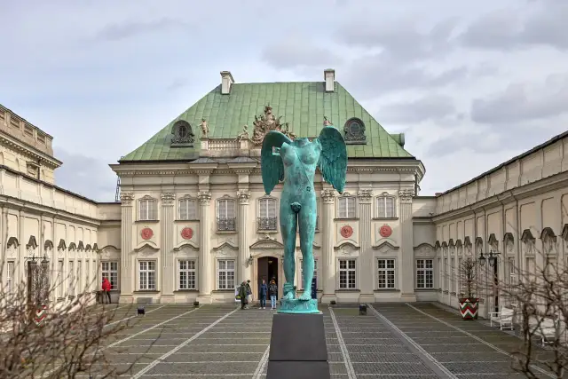 Ikaria Mitoraja: Odkryj sekrety Ikara. Symbolika, gdzie zobaczyć, cena