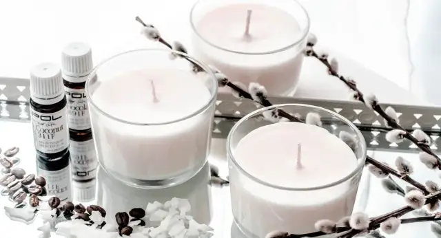 Jak zrobić naturalne świeczki sojowe w domu - proste i tanie sposoby