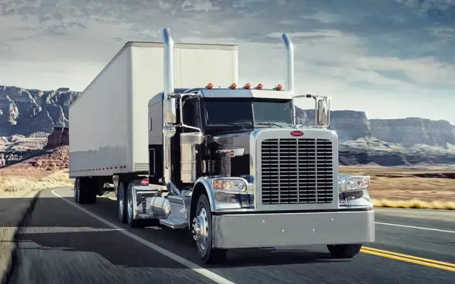 Dlaczego amerykańskie ciężarówki mają nosy? Odkryj ich tajemnice i zalety