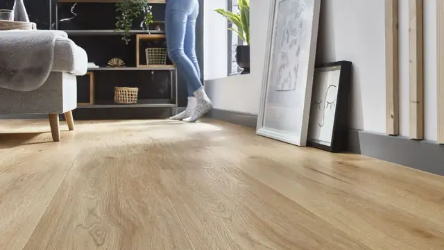 Jak dobrać listwy przypodłogowe do gresu: 5 praktycznych porad eksperta