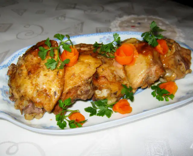 Jak zrobić chrupiące udka z kurczaka na patelni bez przypalania