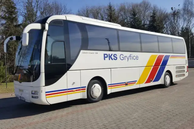 Gryfice: Skąd odjeżdża Twój bus? Sprawdź dworzec i przystanki!