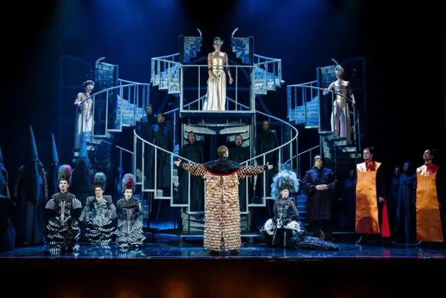 Czarodziejski flet opera ile trwa? Zaskakująco długa historia!