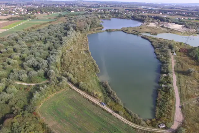 Dzika woda sportowe łowisko karpiowe - idealne miejsce na wędkowanie