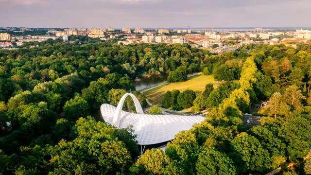 Z czego słynie Szczecin? Odkryj Pływający Ogród Europy!