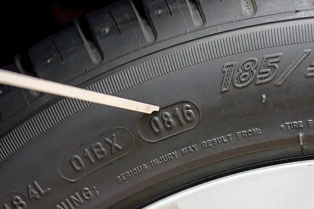 Wiek opony: Jak odczytać DOT i zadbać o bezpieczeństwo?