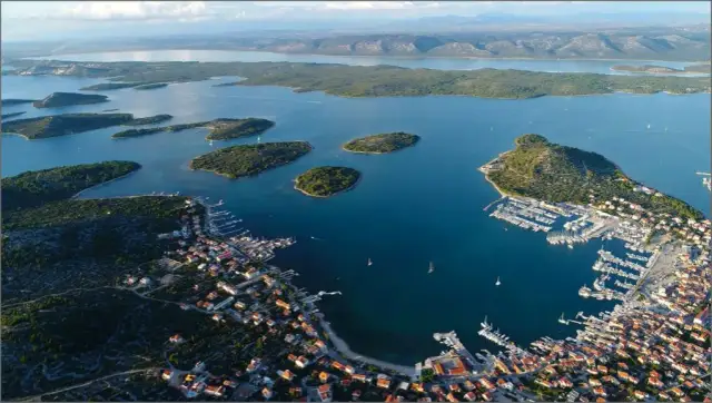 Czy wyspa Murter jest warta odwiedzenia? Odkryj jej atrakcje i uroki