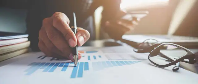 Dlaczego kredyt we frankach był tańszy? Odkryj ukryte przyczyny