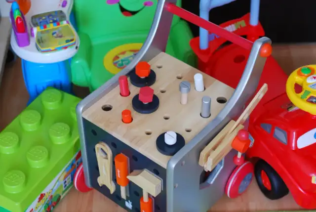 Najlepsze pomysły na prezent na roczek, które zachwycą dziecko