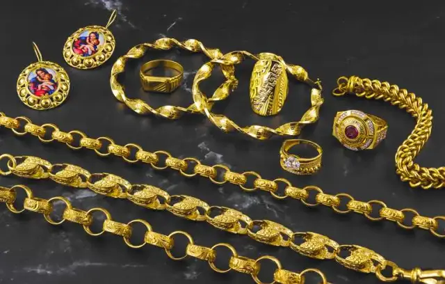 Gdzie sprzedawać biżuterię, aby uzyskać najlepszą cenę i uniknąć strat