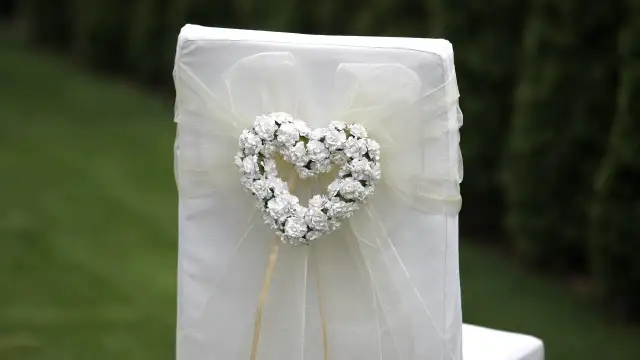 Jak ustroić krzesło komunijne? Inspiracje i praktyczne porady DIY