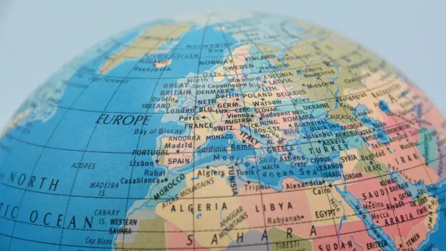 Jaki zeszyt do geografii wybrać, aby uniknąć błędów w nauce?