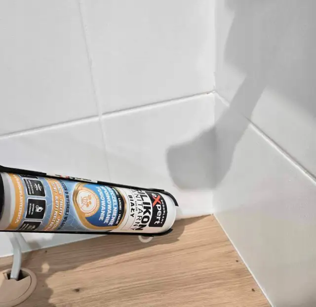 Jaki silikon do WC? Wybierz najlepszy dla higieny i trwałości