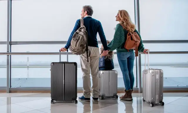 Jaka duża walizka do samolotu? Wybierz idealny bagaż na podróż