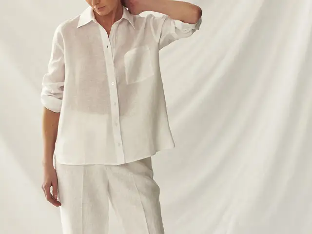 Jaką bluzkę do białych spodni wybrać, by wyglądać stylowo?