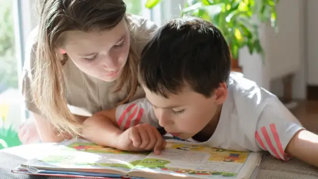 Głęboka dysleksja: Rozpoznaj objawy i skutecznie wspieraj dziecko