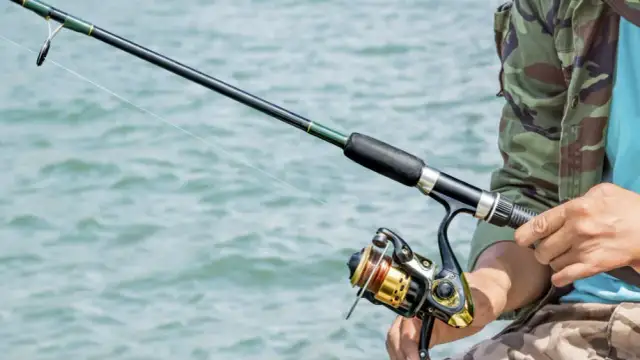 Jak wybrać idealną wędkę spinningową? Poradnik eksperta!