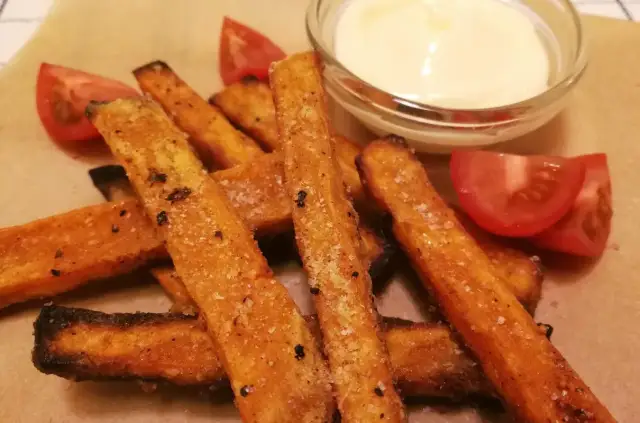 Jak zrobić frytki z gotowanych ziemniaków, które zachwycą smakiem