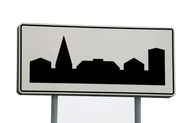 Kiedy jest teren zabudowany i jak uniknąć nieporozumień na drodze