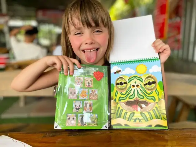 Jak zająć dziecko w podróży? Sprawdzone sposoby na nudę