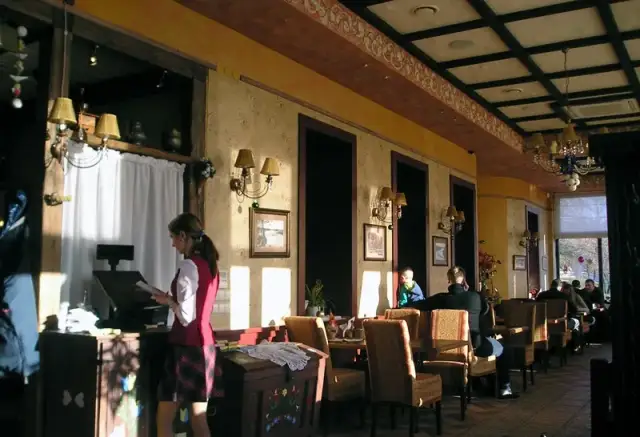 Druskienniki: Gdzie zjeść? Od cepelinów po steki przewodnik