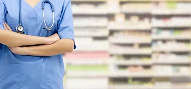 Co po studiach medycznych? Specjalizacje, alternatywy, zarobki