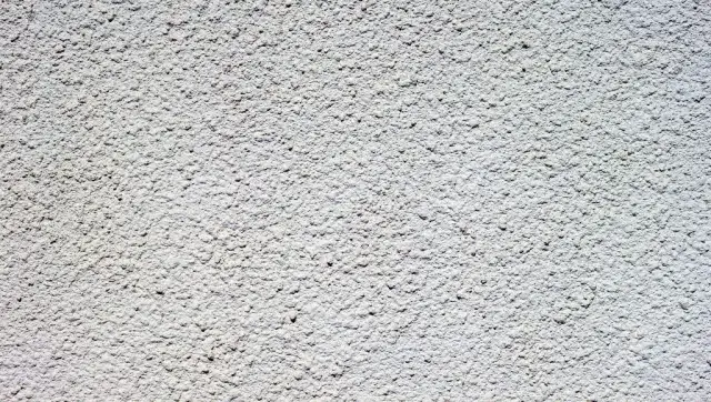 Jak prawidłowo nakładać tynk mozaikowy i uniknąć najczęstszych błędów