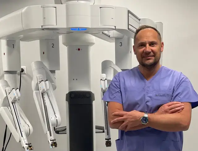 Dr Tomasz Syryło urolog Warszawa: Rejestracja, adresy, NFZ/prywatnie