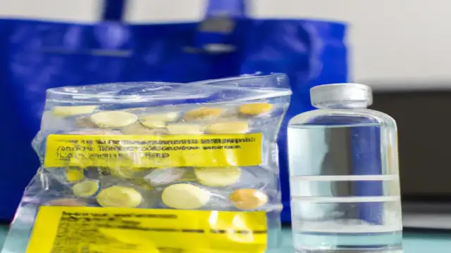 Ryanair czy można przewozić leki? Poznaj zasady i uniknij problemów