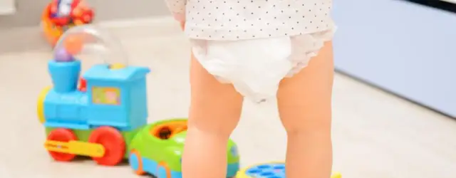 Pieluchy czy pieluchomajtki - co wybrać dla swojego dziecka?