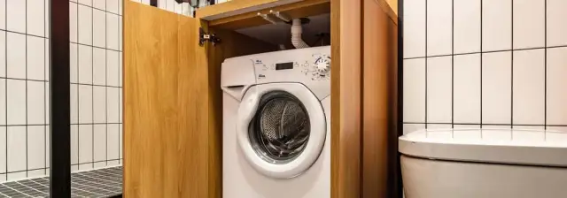 Najlepsze pralki do małej łazienki – oszczędź miejsce i czas